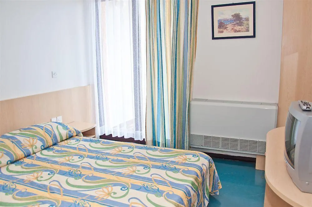 Plaza Sunny Hotel - San Marino Sunny Resort By Valamar Lopar 3*,  Kroatien