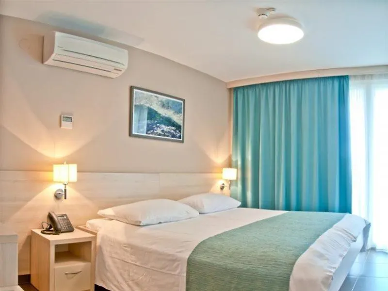 Plaza Sunny Hotel - San Marino Sunny Resort By Valamar Lopar