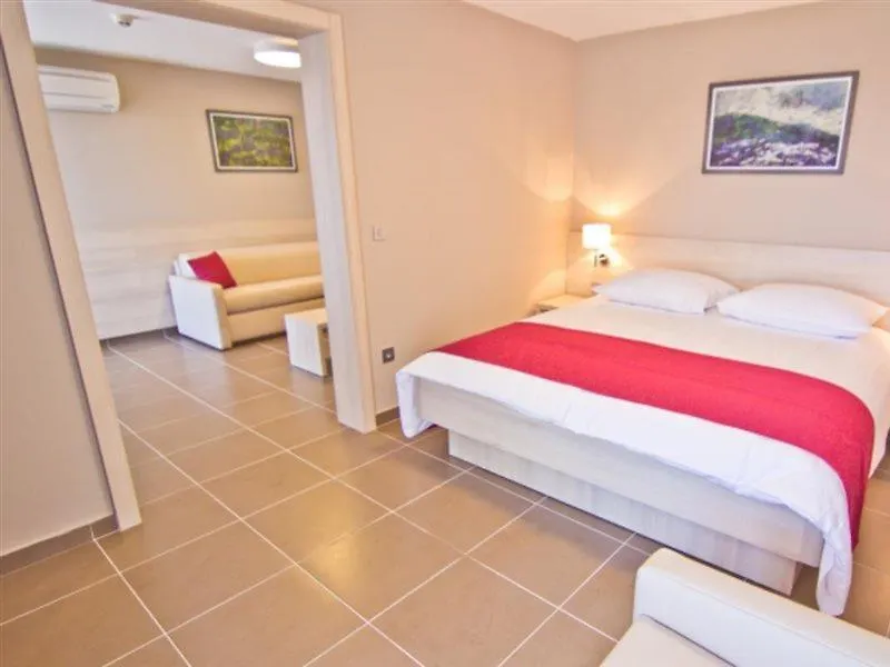 Plaza Sunny Hotel - San Marino Sunny Resort By Valamar Lopar 3*,  Kroatien